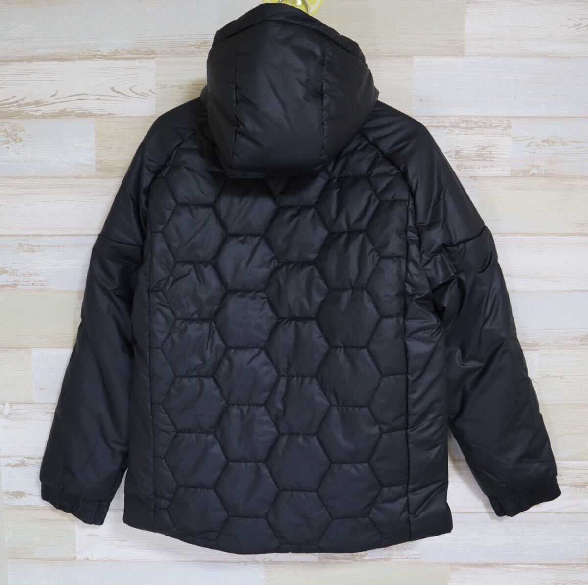 新品 定価16500円 XLサイズ adidas アディダス TANGO タンゴ 新品 定価16500円 XLサイズ adidas アディダス TANGO タンゴ
