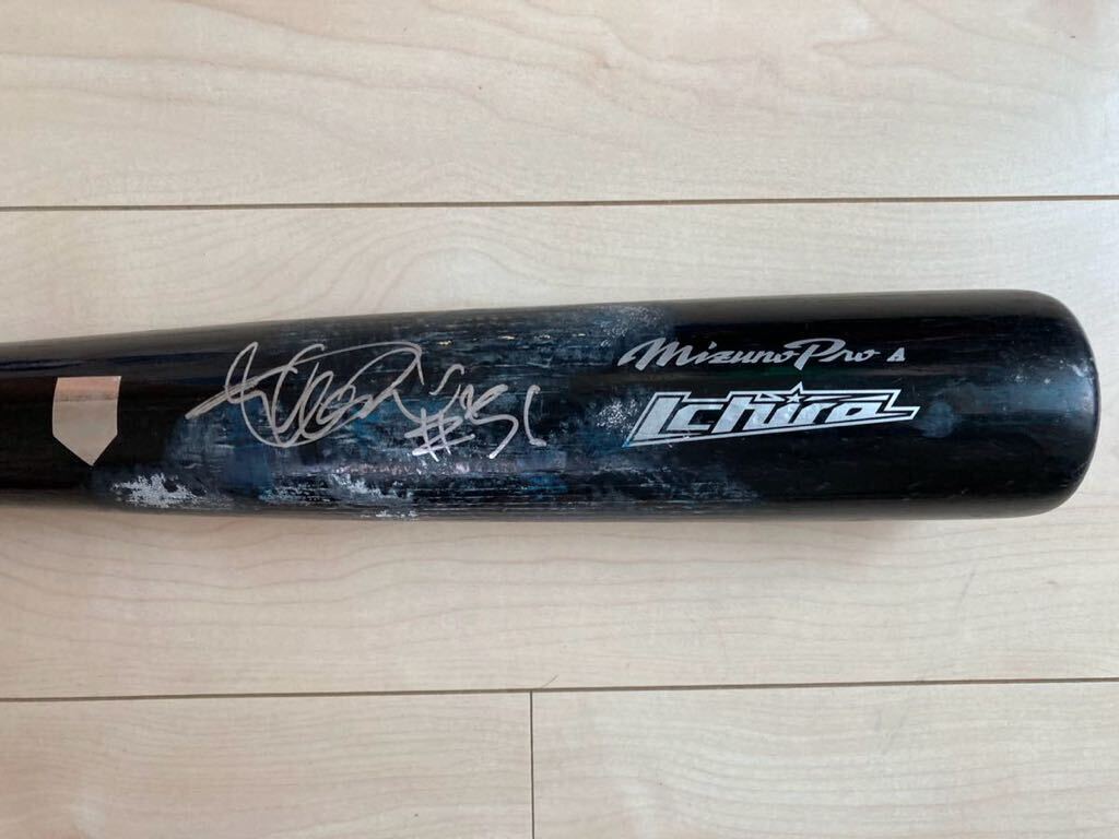 イチロー 2017年 マーリンズ 実使用バット 直筆サイン入り 証明 イチロー 2017年 マーリンズ 実使用バット 直筆サイン入り 証明