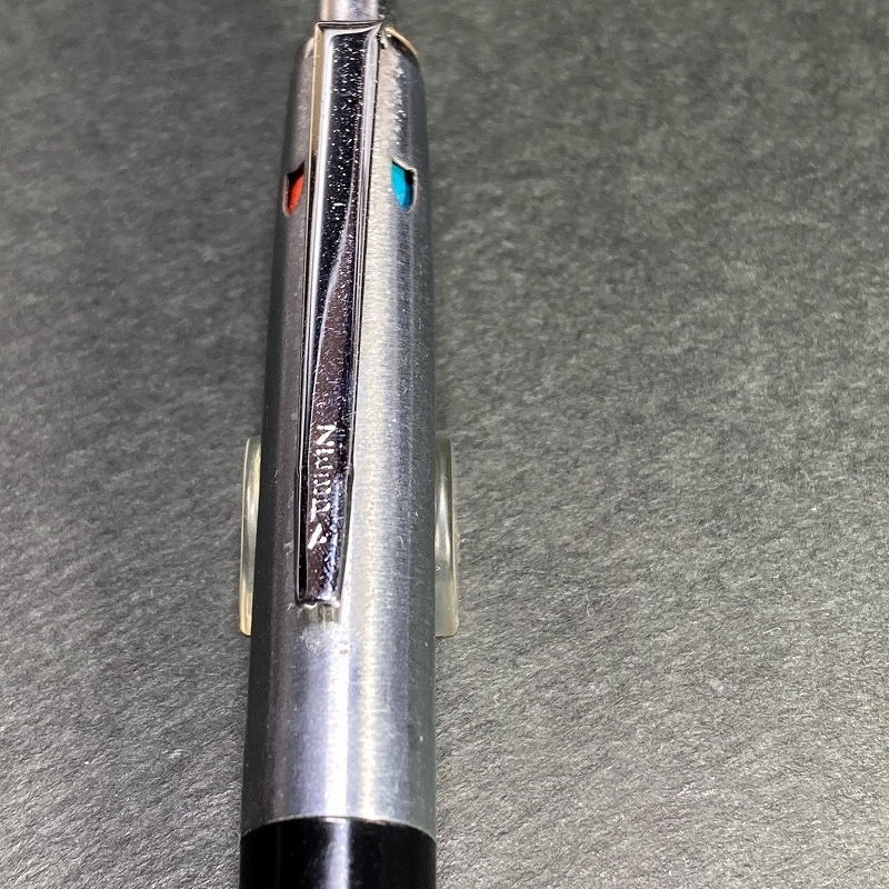 送料無料 USED 廃盤筆記具 ZEBRA 振り子式4色ペン ブラック 送料無料 USED 廃盤筆記具 ZEBRA 振り子式4色ペン ブラック