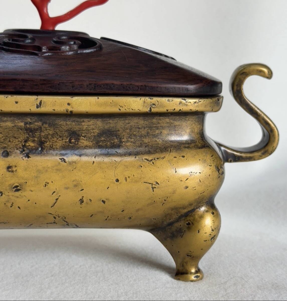 新しく着き 【超珍館蔵】銅製 稀少珍蔵品 古美術品 古賞物 置物 新しく着き 【超珍館蔵】銅製 稀少珍蔵品 古美術品 古賞物 置物