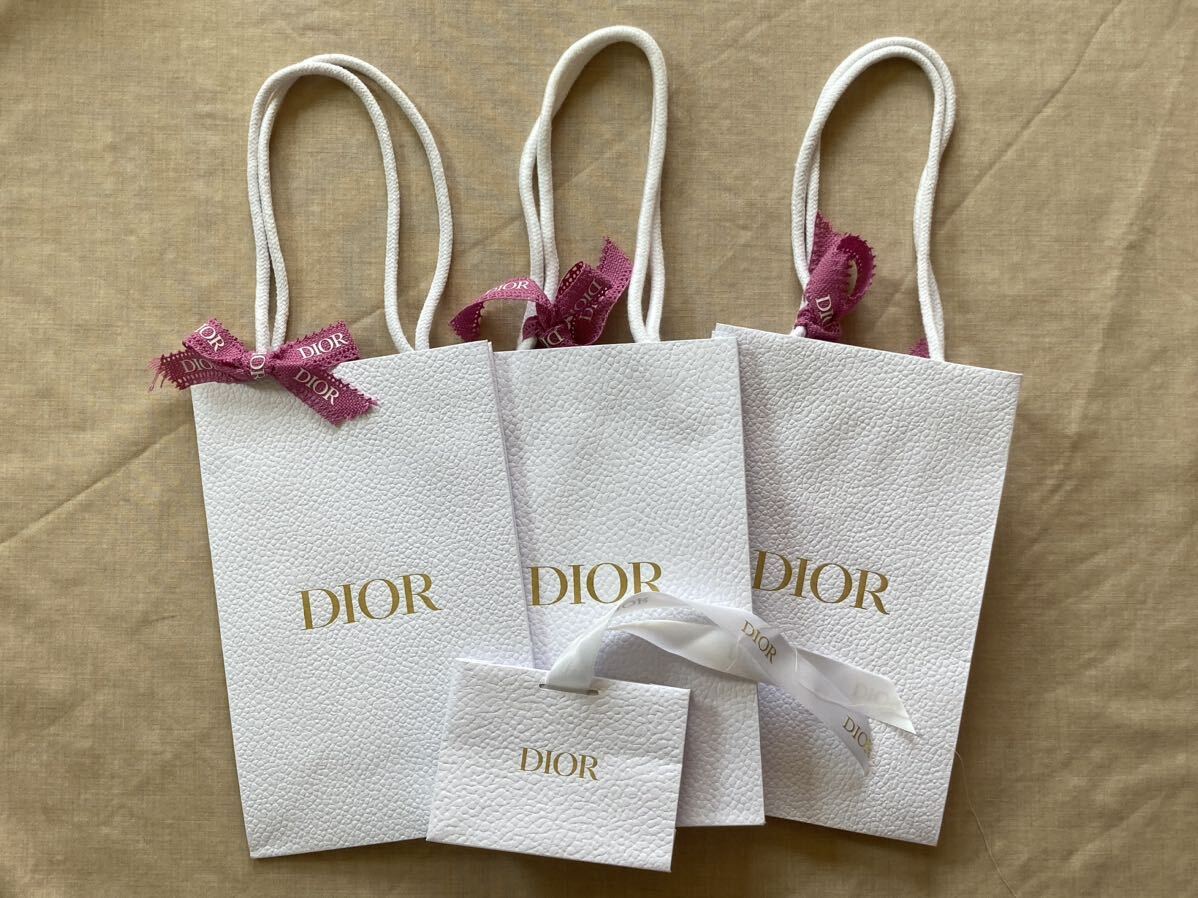 □Dior/ディオール□ショッパー/紙袋 2種類4枚まとめて □Dior/ディオール□ショッパー/紙袋 2種類4枚まとめて