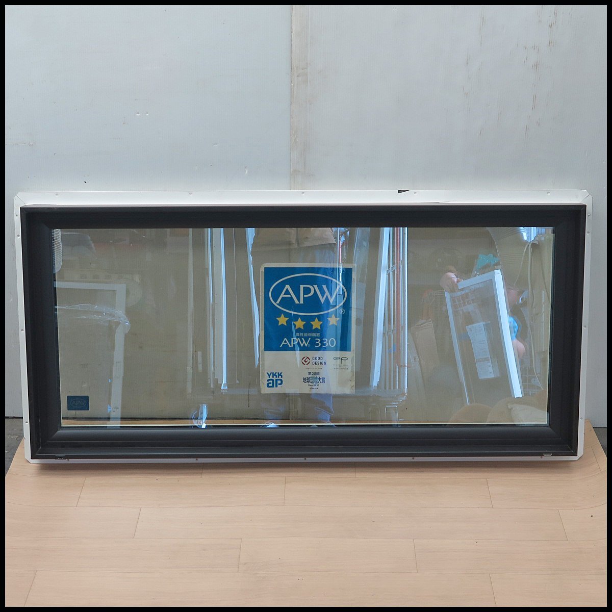 △G) 引取限定 展示品 YKKAP APW330 窓サッシ W1235mm×H570mm 嵌め殺し窓 高性能樹脂窓/複層ガラス/窓部材/リフォーム