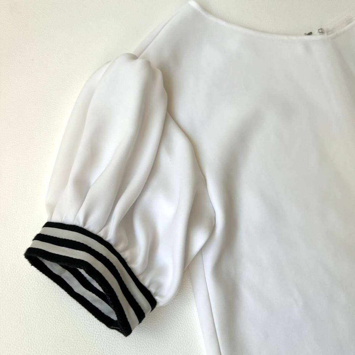 ボーダーズアットバルコニー パフスリーブ Tシャツ - トップス ボーダーズアットバルコニー パフスリーブ Tシャツ - トップス