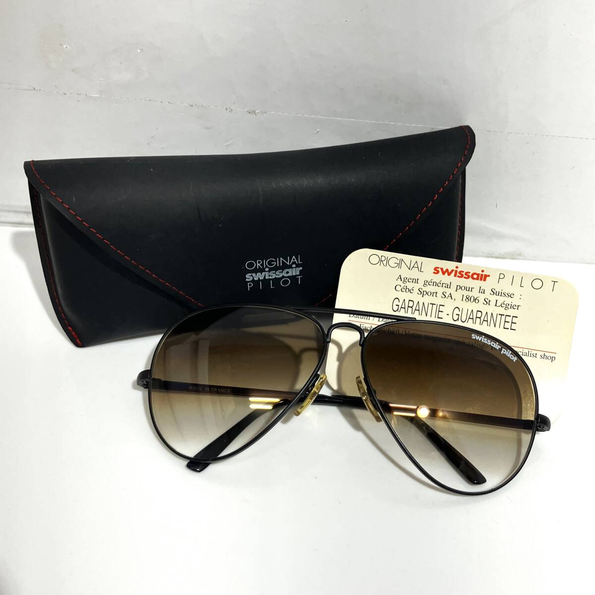(志木)【ヴィンテージ】ORIGINAL swissair PILOT パイロットサングラス ディアドロップ型 CEBE スイス航空 専用ケース付 01-89 フランス製