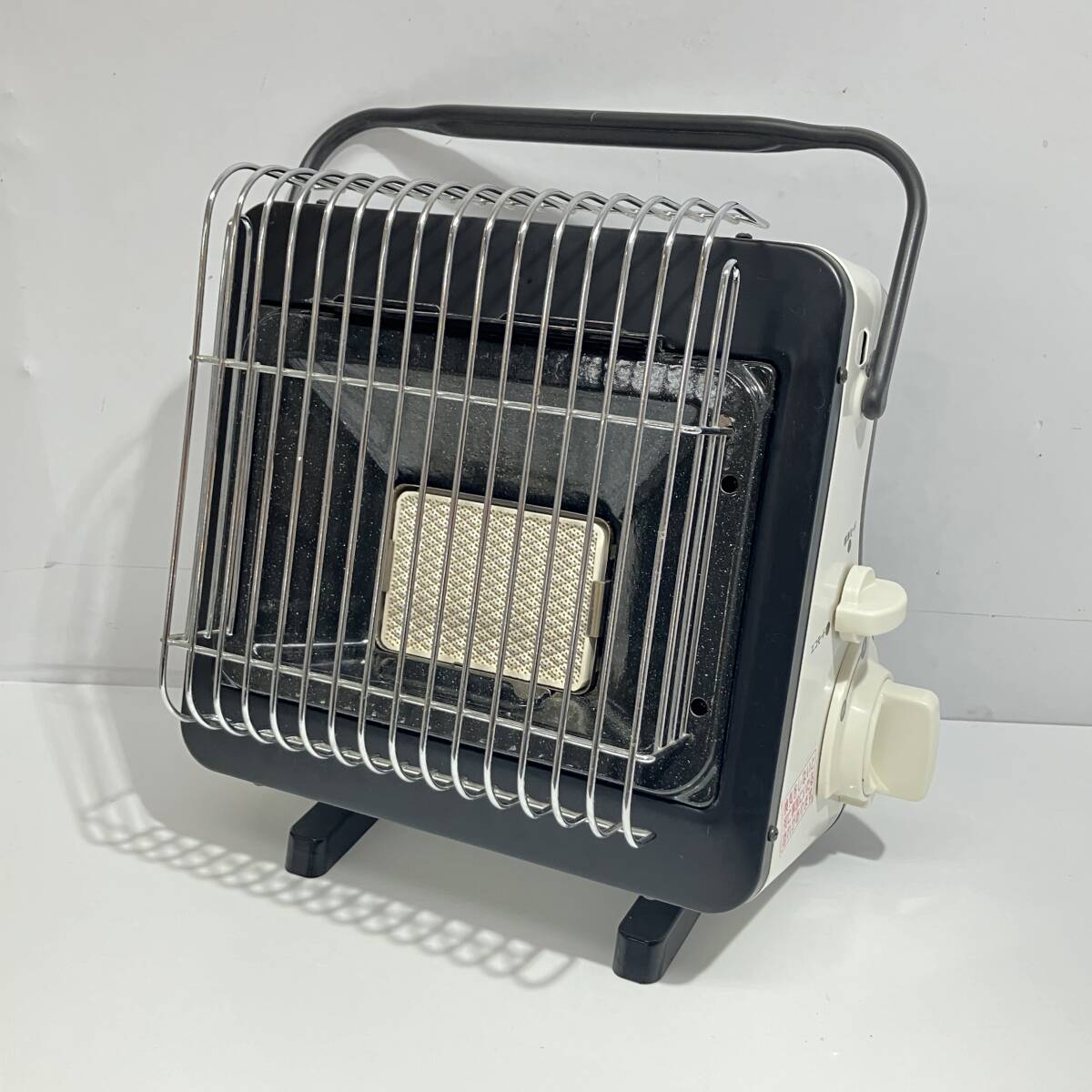 (志木)【点火OK】IWATANI/イワタニ カセットガスストーブ ヒーター CB-STV-EX 屋内専用 コンパクト 軽量