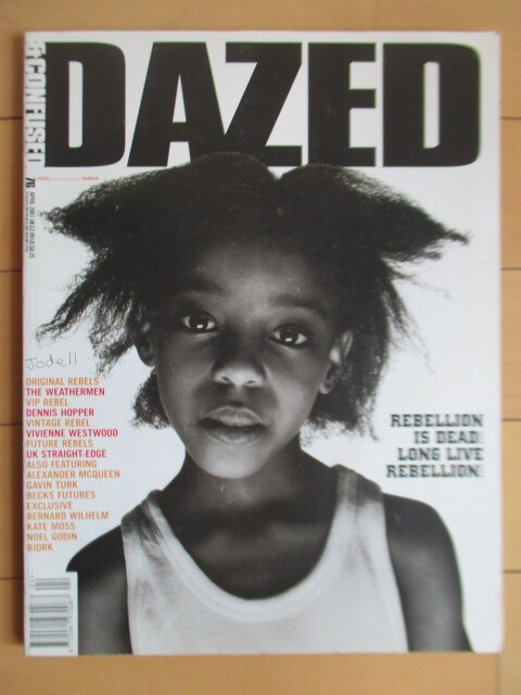 DAZED&CONFUSED #76 UK　Alexander McQueen VIVIENNE WESTWOOD Harmony Korine Dennis Hopper NAN GOLDIN　2001年　洋書　雑誌
