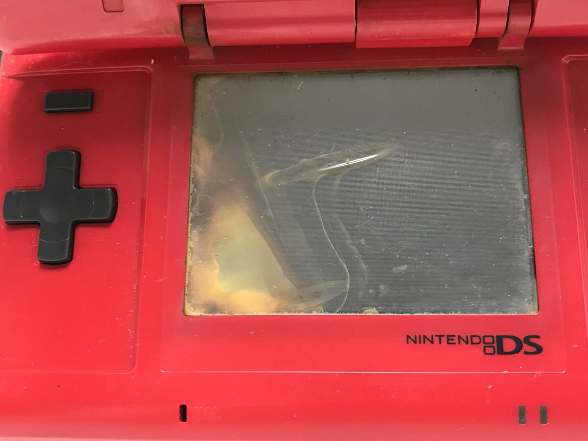 液晶に汚れと劣化がございます