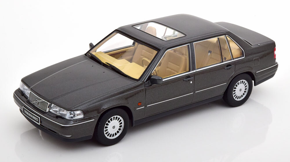 Triple 9 1/18 Volvo 960 1996　ダークグレー　ボルボ
