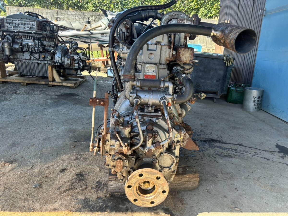 ヤンマー 船内機 6CHK-DT 190馬力 実働エンジン 減速比:2.53 ヤンマー 船内機 6CHK-DT 190馬力 実働エンジン 減速比:2.53