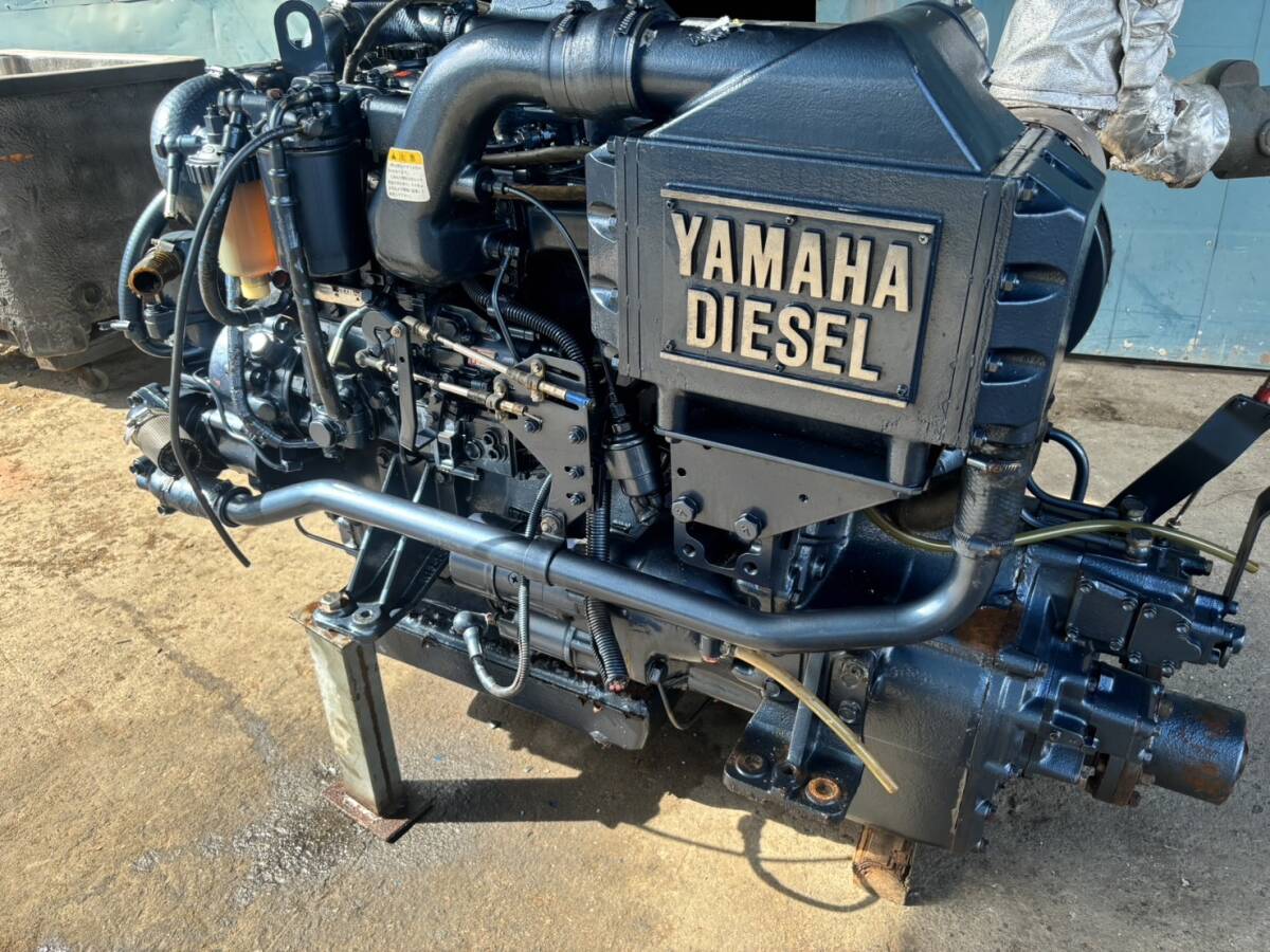 美品 yamaha 船内機 ヤマハ MD386KUH 175馬力 最大230馬力 3.45 美品 yamaha 船内機 ヤマハ MD386KUH 175馬力 最大230馬力 3.45