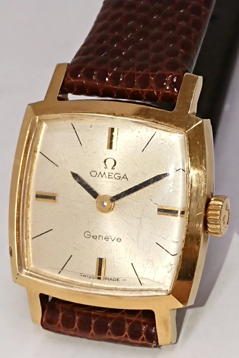 要修理品!!動作一日持たず!!OMEGA/オメガ 金色 レディース 手巻き スクエアケース ウォッチ USED品 ※社外品バンド