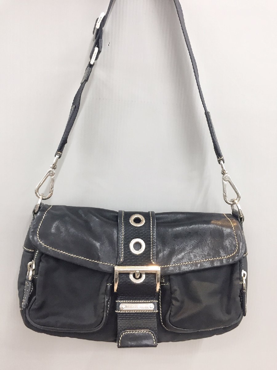 PRADA/プラダ 肩掛けワンショルダーバッグ ブラック