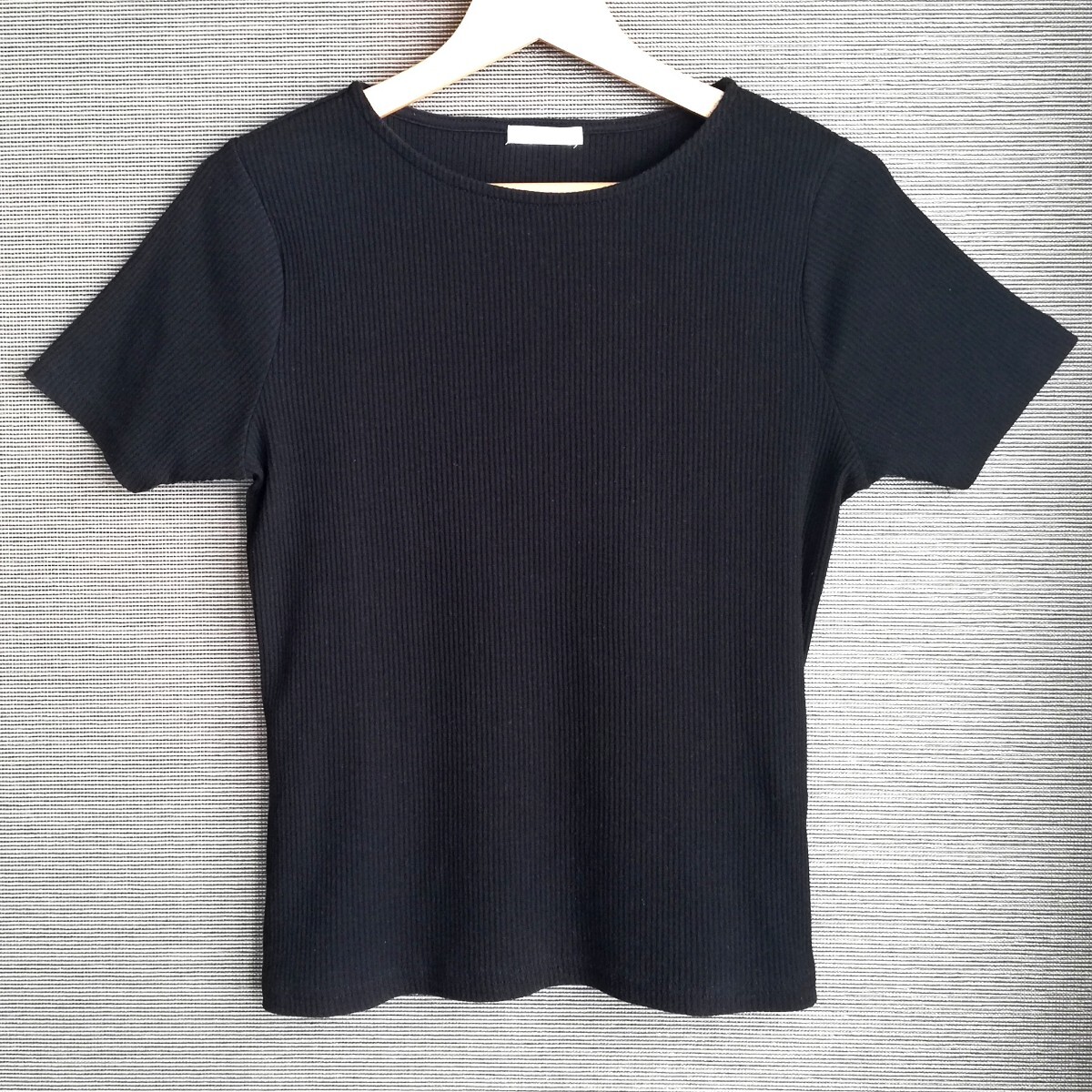 コットンTシャツ カットソー トップス 半袖Tシャツ 黒 半袖 ブラック クルーネック リブ_画像1