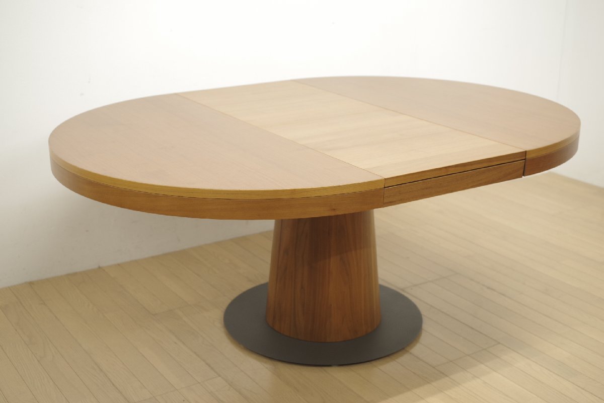 BoConcept ボーコンセプト Granada グラナダ エクステンションテーブル ウォールナット 伸長式 ラウンド 幅130～182cm シンプル モダン