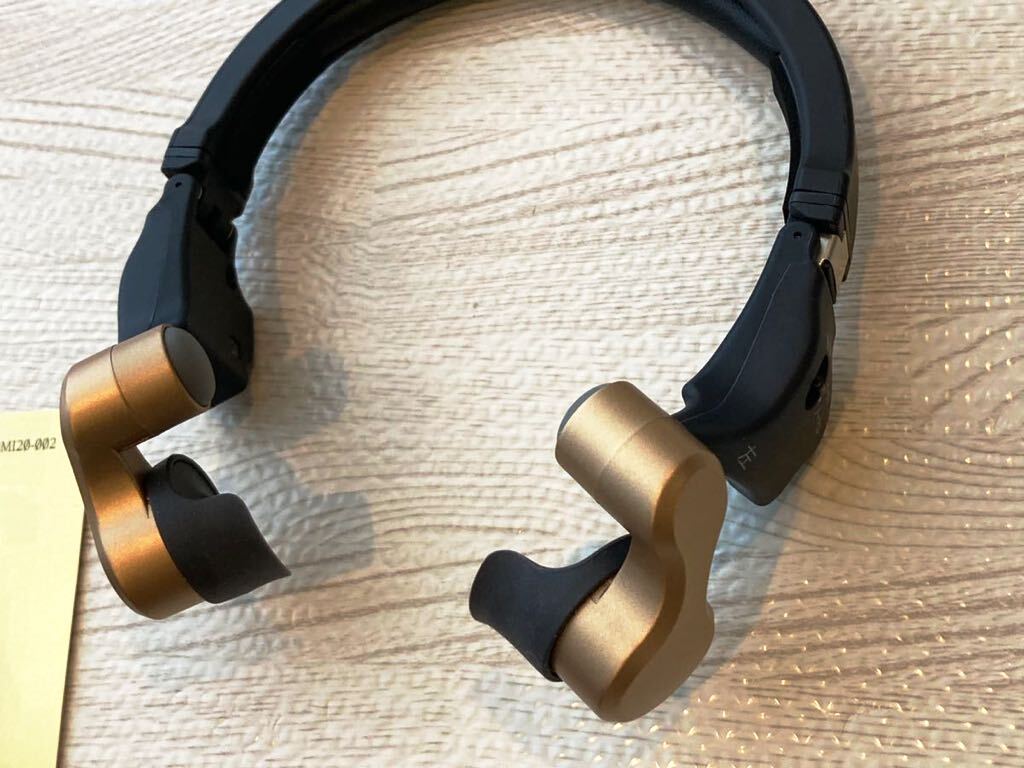 •*•様 美品・動作確認済❇きこえるホン ココチモ 充電式 付属品付き 集音器 美品・動作確認済◇ココチモ きこえるホン 耳に入れない集音器