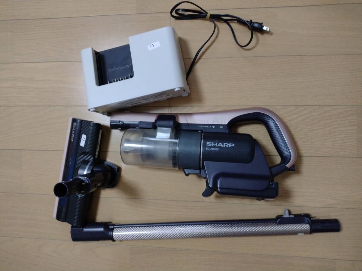 シャープ★掃除機★EC-AR3SX-N★2019年製★バッテリーの状態良好★1 シャープ 掃除機 EC-AR3SX-N 2019年製 バッテリーの状態良好