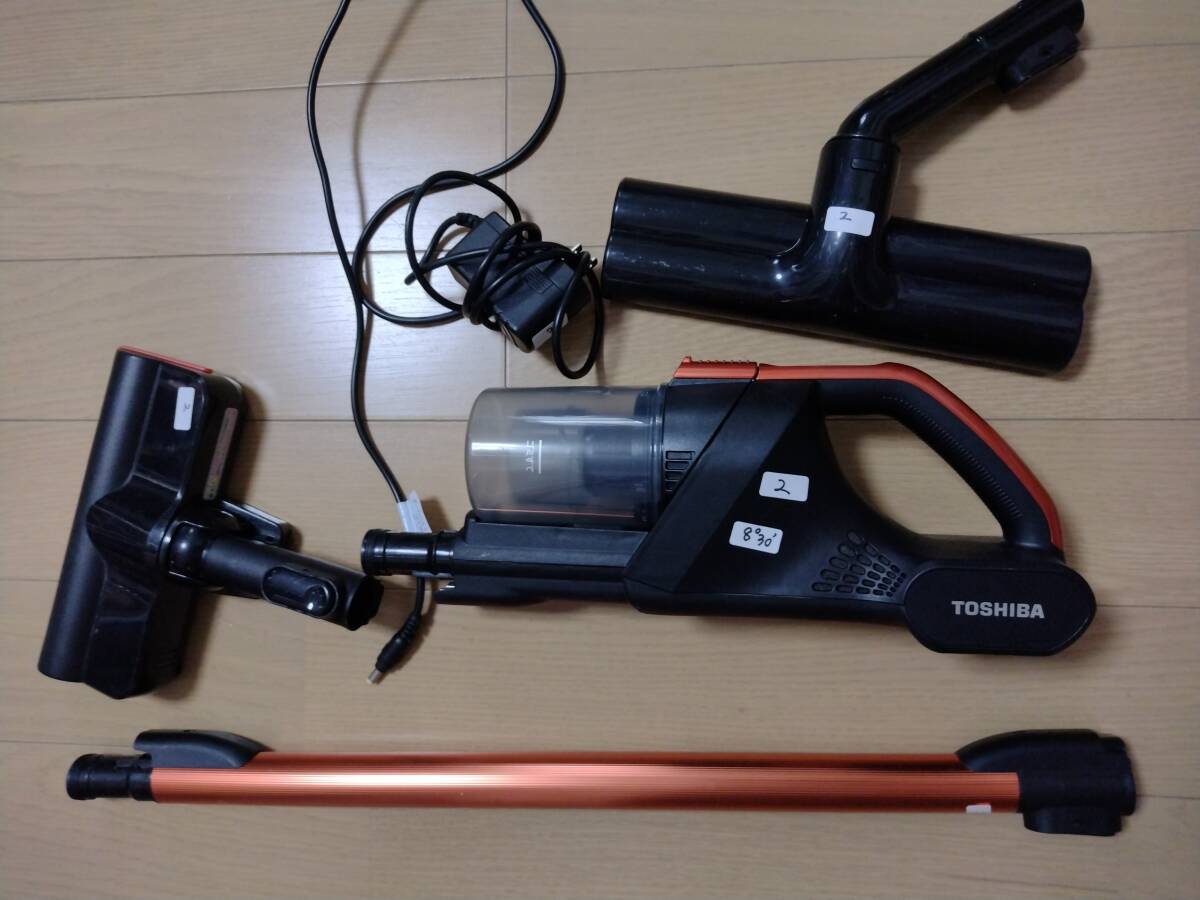 東芝☆VC-CLS2☆2022年製☆バッテリー新品と同等2
