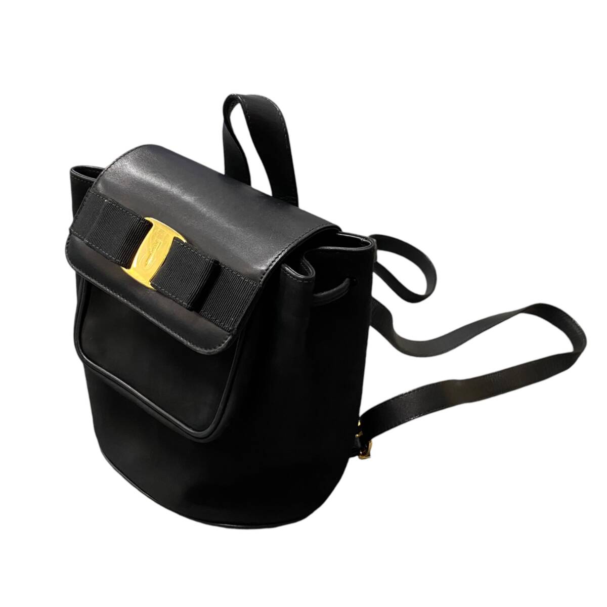 【中古品】サルヴァトーレフェラガモ Salvatore Ferragamo ヴァラリボン リュック ブラック黒 A57972RG