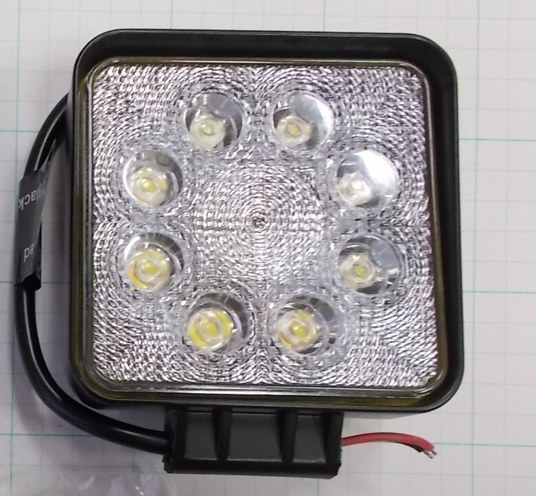 カシムラ 作業灯 ML-7 LEDワークライト LED８灯 12V車24V車48V電動フォークリフト対応 24W仕様 白色発光 ワーキングライト_画像3
