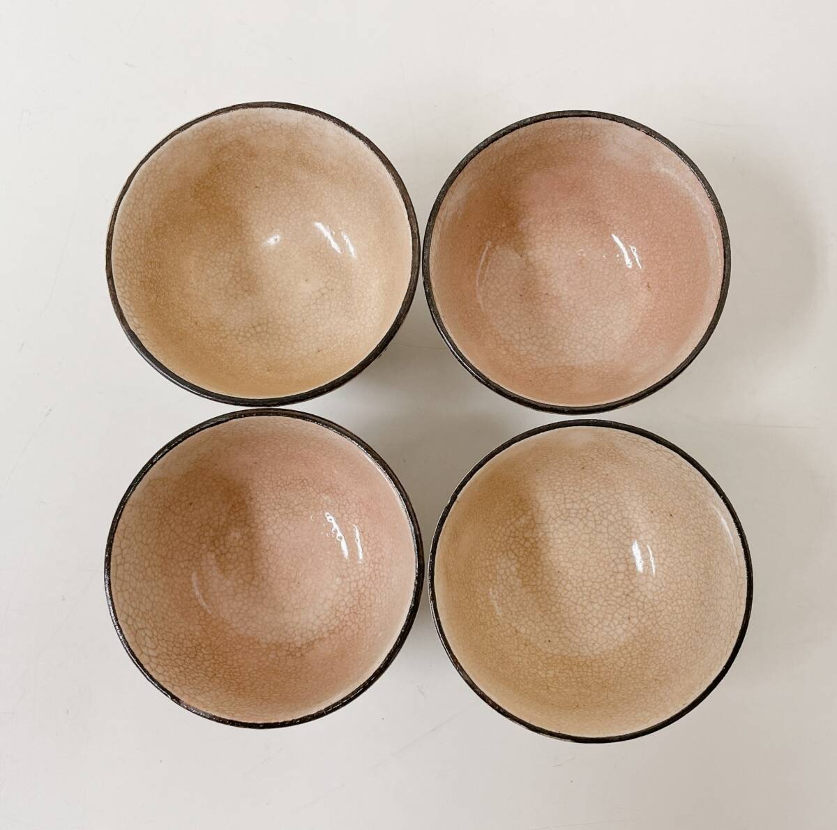 陶器 湯呑 4点 アンティーク /コレクション /工芸品 /茶器 /陶芸 陶器 湯呑 4点 アンティーク /コレクション /工芸品 /茶器 /陶芸