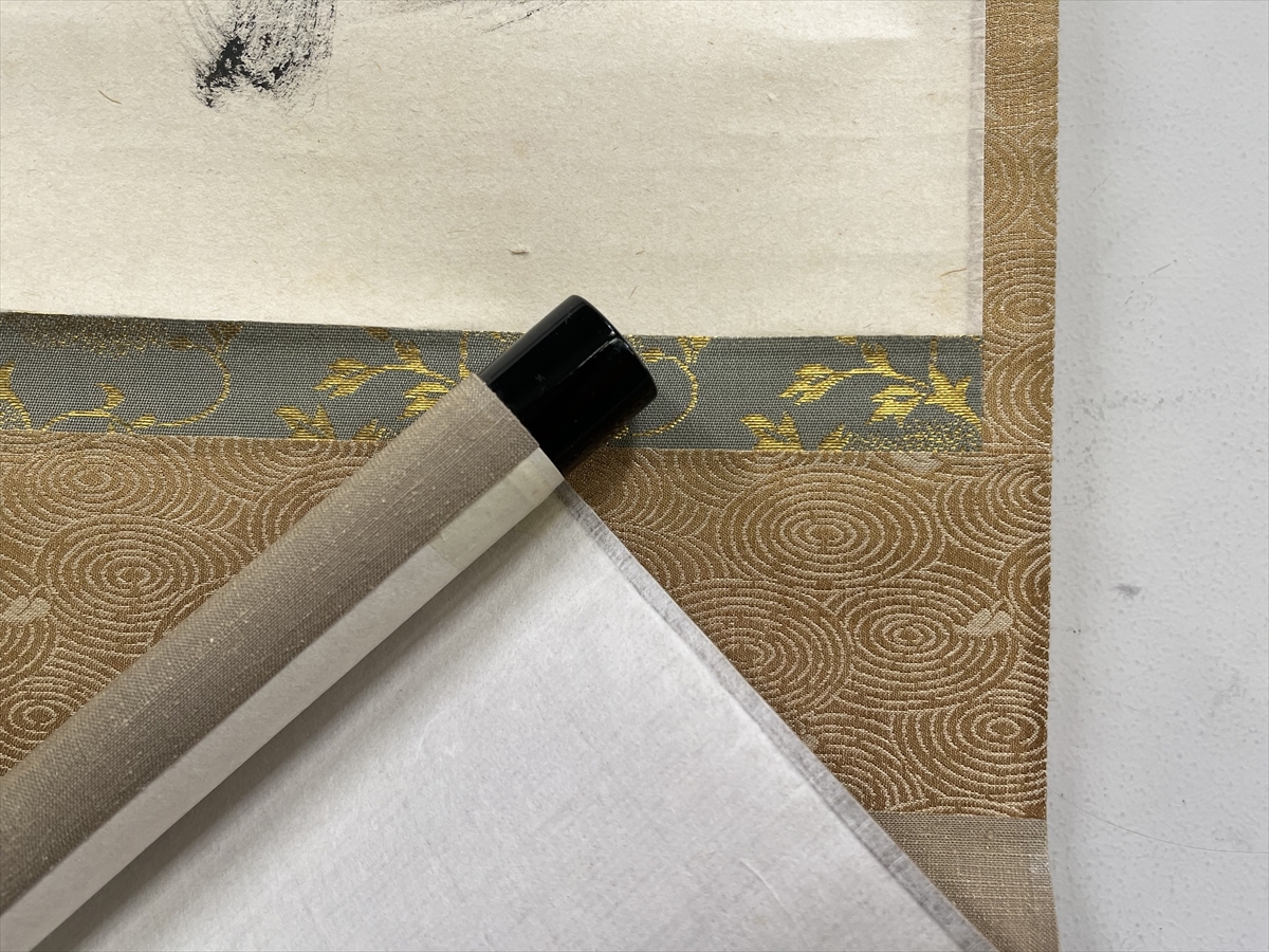 千寿】大徳寺派 宗鏡寺 雪尾要道 松樹千年翠 自筆 一行書 紙本 d950◇在銘 箱 茶掛 掛軸 掛物 茶道具 同梱可 条件有 100027901 書 千寿】大徳寺派 宗鏡寺 雪尾要道 松樹千年翠 自筆 一行書 紙本 d950◇在銘 箱 茶掛 掛軸 掛物 茶道具 同梱可 条件有 100027901 書
