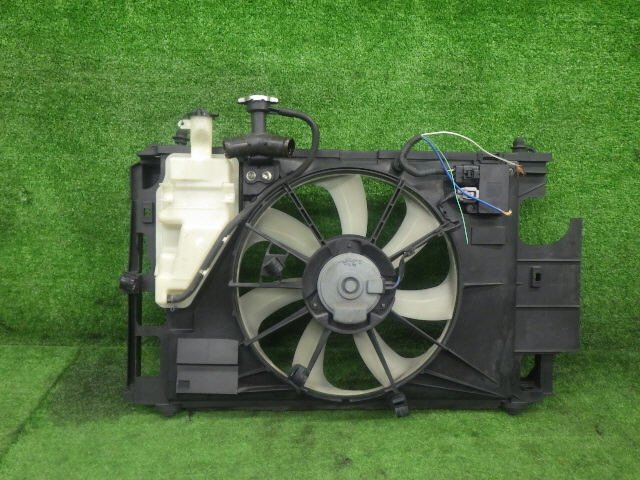 ★ 即決あり H26年 160 カローラフィールダー NKE165G 電動 ファン モーター 1NZ-FXE 16363-21110/16361-21120 動作確認済 [ZNo:05020265]