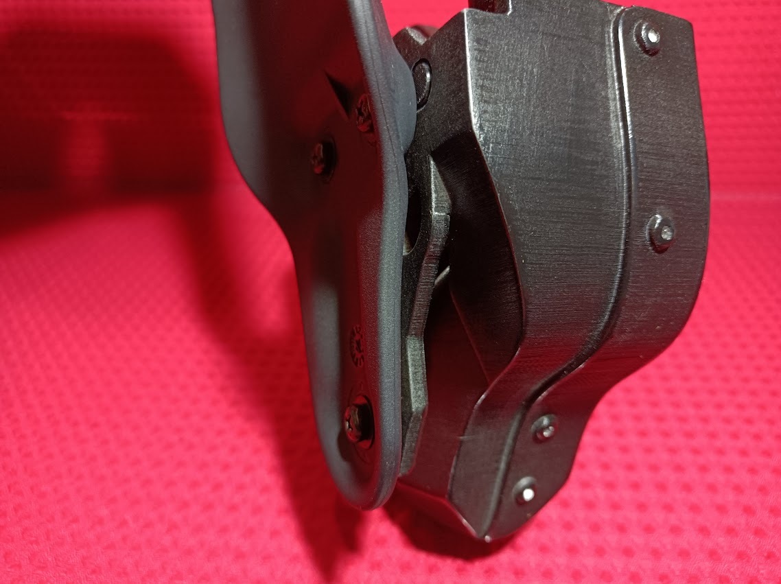 カ*ン様 【ロック機構あり】警察　新型ホルスター　アンモナイト型　新型拳銃入れ カ*ン様 【ロック機構あり】警察 新型ホルスター アンモナイト型