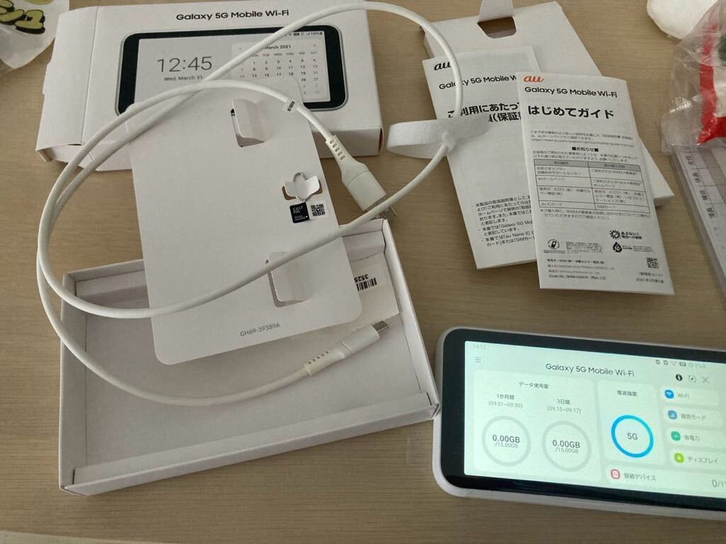 galaxy 5G Mobile Wi-Fi SCR01 ホワイト
