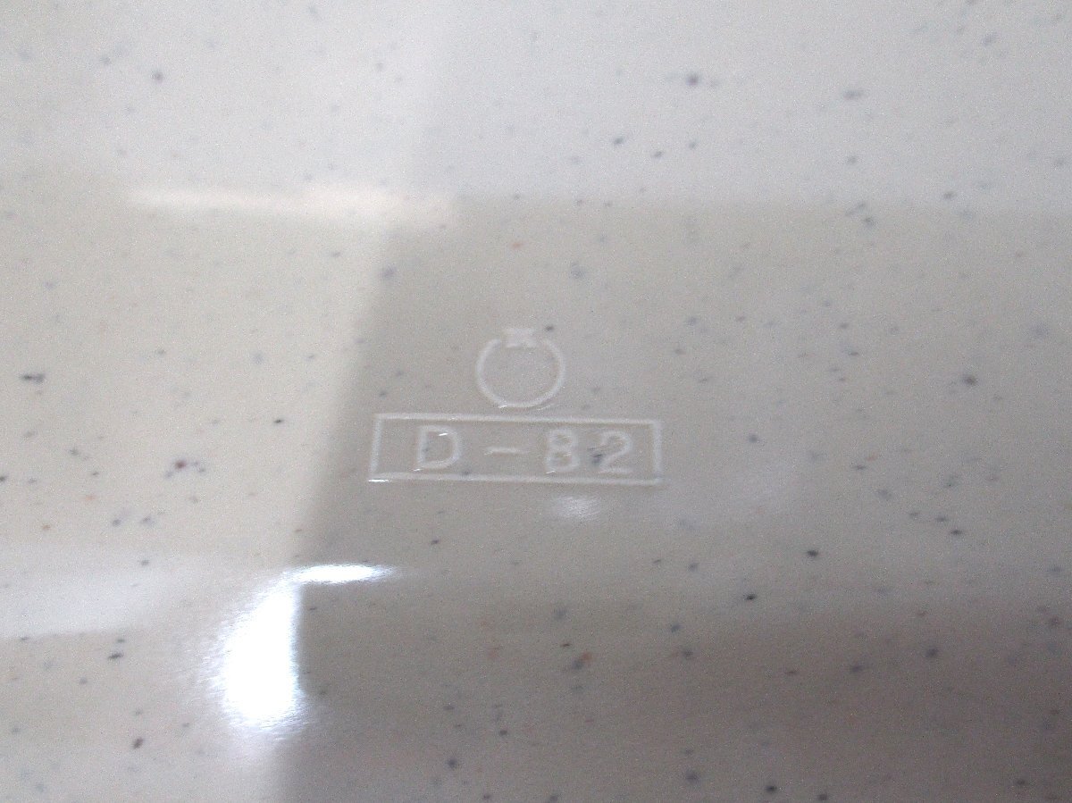 * 89230melamin длина угол тарелка D82 10 листов входит с ящиком ширина 20.7 × глубина 14.5 × высота 1.7. не использовался *