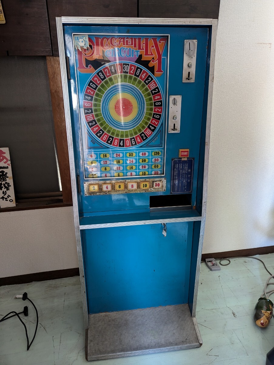 コナミ 懐かしのメダルゲーム ピカデリーサーカス 貯金箱 コナミ 懐かしのメダルゲーム ピカデリーサーカス 貯金箱