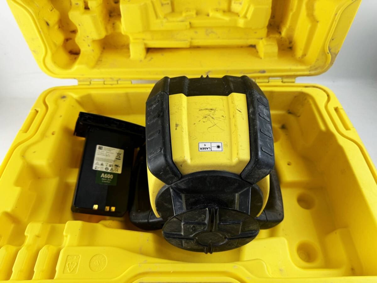 1円～ 測量工具 Leica ライカ 自動整準 回転レーザーレベル RUGBY610 ケース付 測量 計測.レーザー測定