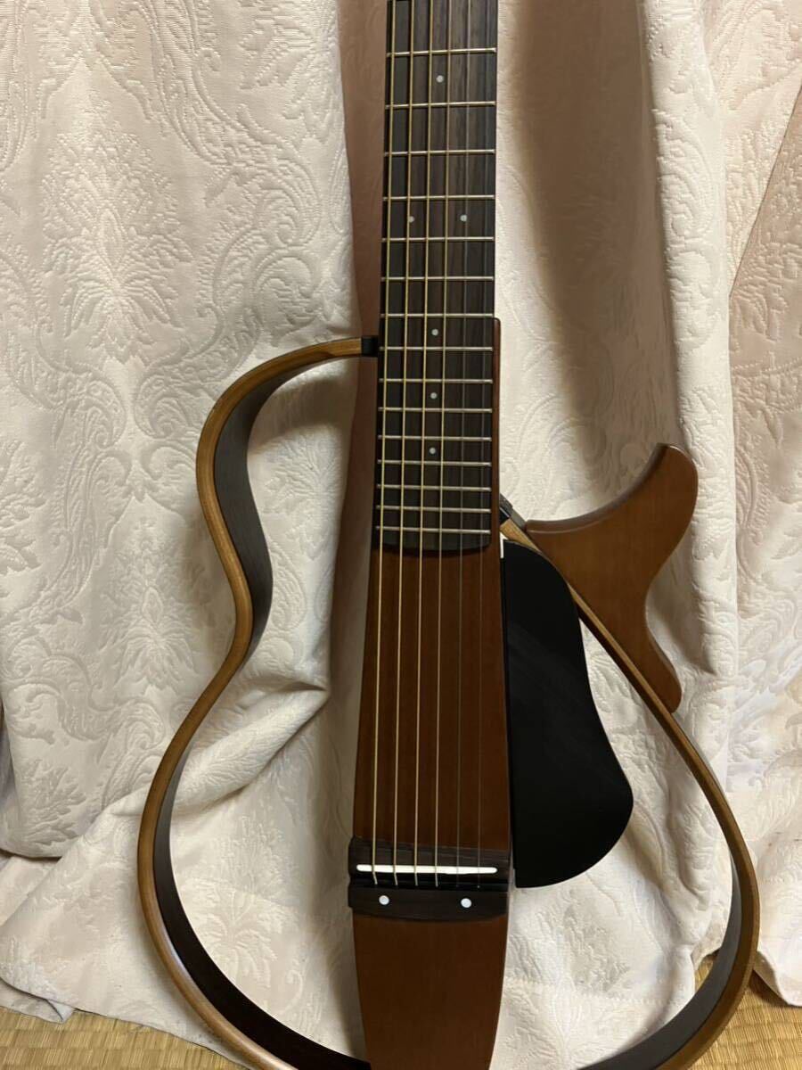 送料無料★美品★YAMAHA SLG200S★NT★スチール弦(ソフトケース＋インナーフォン付)★サイレントギター