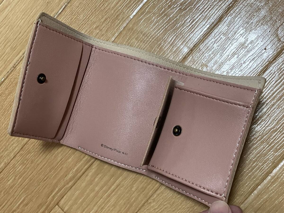 ☆Disney (ディズニー) トイストーリー/モンスターズインク 三つ折り財布／ミニウォレット 合成皮革（PVCレザー）未使用品☆