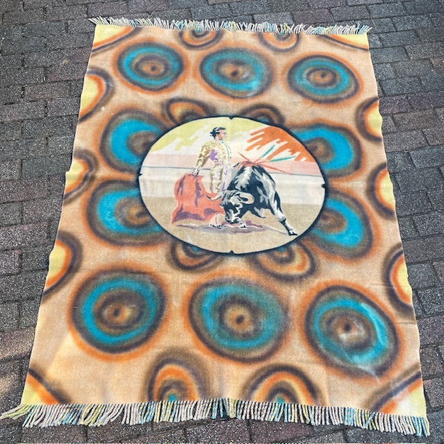レアBIG!60´s〜70´sアメリカヴィンテージ 闘牛士柄woolラグ レアBIG!60´s〜70´sアメリカヴィンテージ 闘牛士柄woolラグ