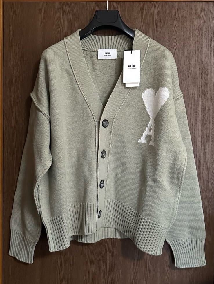 S新品 AMI Paris ビッグ グラフィック ロゴ ウール ニット S新品 AMI Paris ビッグ グラフィック ロゴ ウール ニット