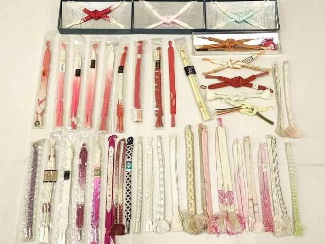 平和屋-こころ店■和装小物　羽織紐まとめて40点　加賀友禅　暈し　金銀糸　逸品　未使用多数　AAAI9825Aay