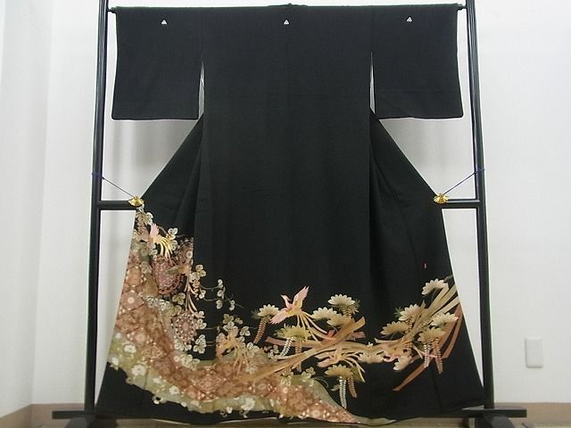 平和屋野田店■豪華黒留袖　螺鈿　作家物　正倉院束ね熨斗鳳凰文　金銀彩　逸品　BAAJ3499op