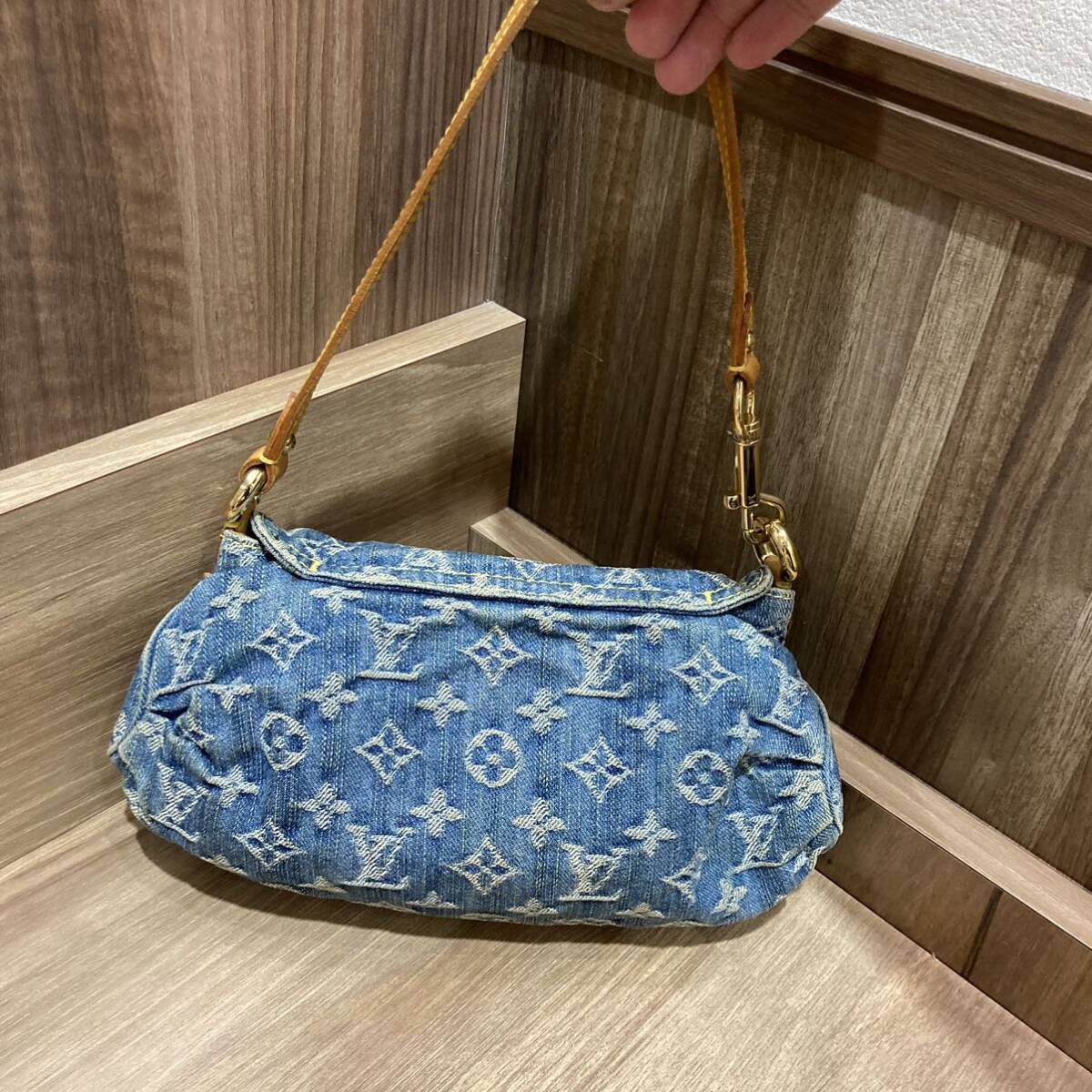 LOUIS VUITTON ルイヴィトン モノグラムデニム ショルダーバッグ LOUIS VUITTON ルイヴィトン モノグラムデニム ショルダーバッグ