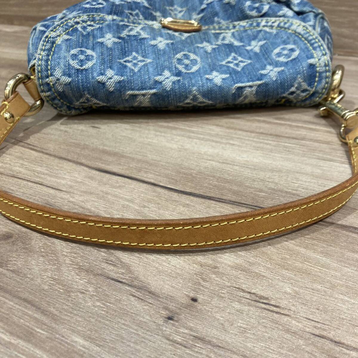 LOUIS VUITTON ルイヴィトン モノグラムデニム ショルダーバッグ LOUIS VUITTON ルイヴィトン モノグラムデニム ショルダーバッグ