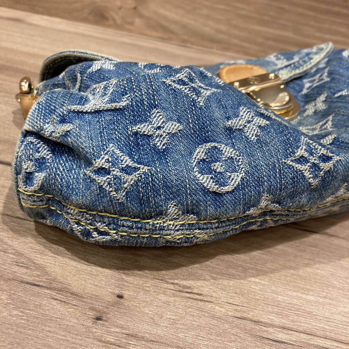 LOUIS VUITTON ルイヴィトン モノグラムデニム ショルダーバッグ LOUIS VUITTON ルイヴィトン モノグラムデニム ショルダーバッグ