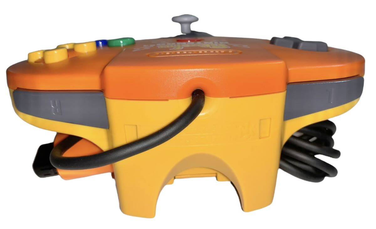 ニンテンドー64 コントローラー ピカチュウ オレンジ イエロー ニンテンドー64 コントローラー ピカチュウ オレンジ イエロー