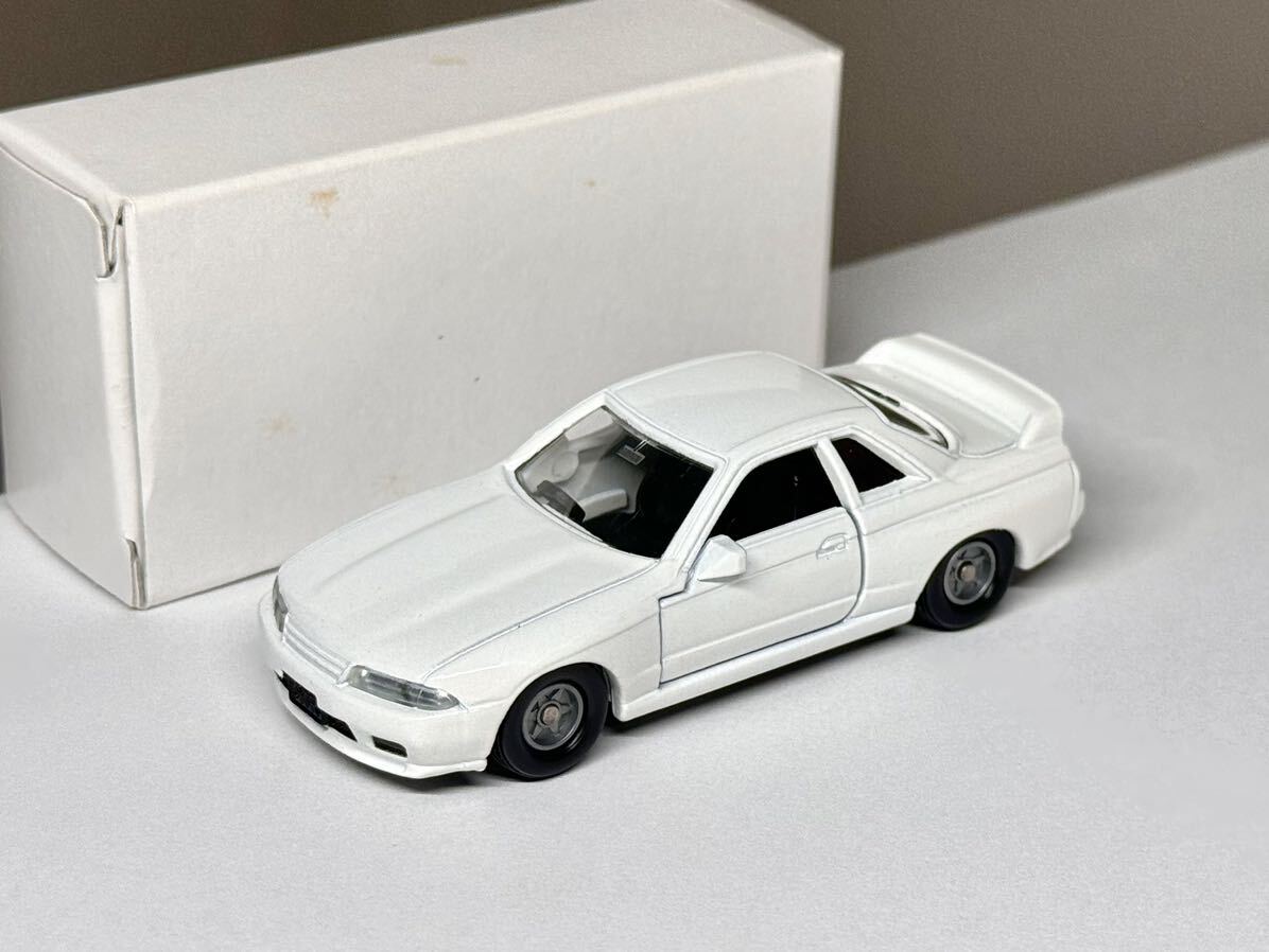 アイアイアドカンパニー 特注 トミカ 20 日産 スカイライン GT-R アイアイアドカンパニー 特注 トミカ 20 日産 スカイライン GT-R