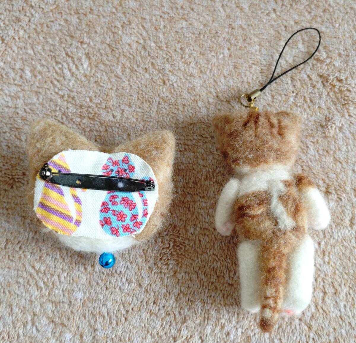 羊毛フェルト クリーム茶トラ 猫 ブローチ キーホルダー 羊毛フェルト クリーム茶トラ 猫 ブローチ キーホルダー