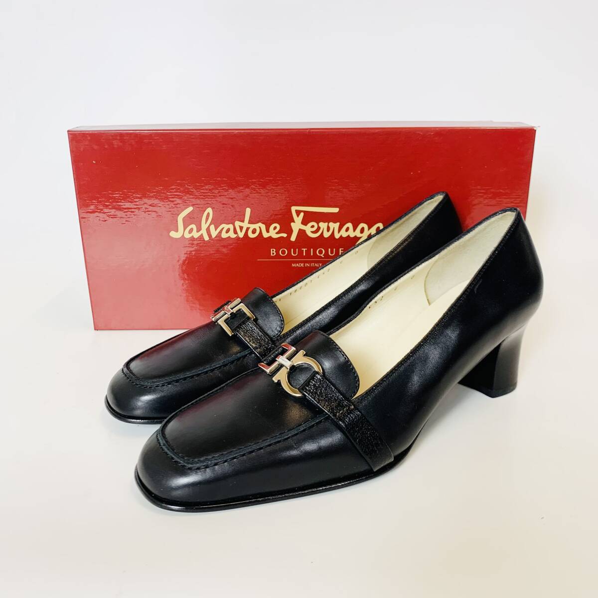 美品 Salvatore Ferragamo フェラガモ パンプス ガンチーニ レザー ブラック 6D