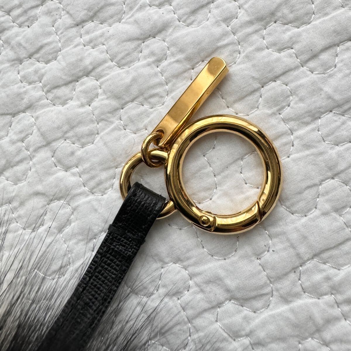 fendi ファーチャーム ストラップ キーホルダー フェンディ 正規 fendi ファーチャーム ストラップ キーホルダー フェンディ 正規