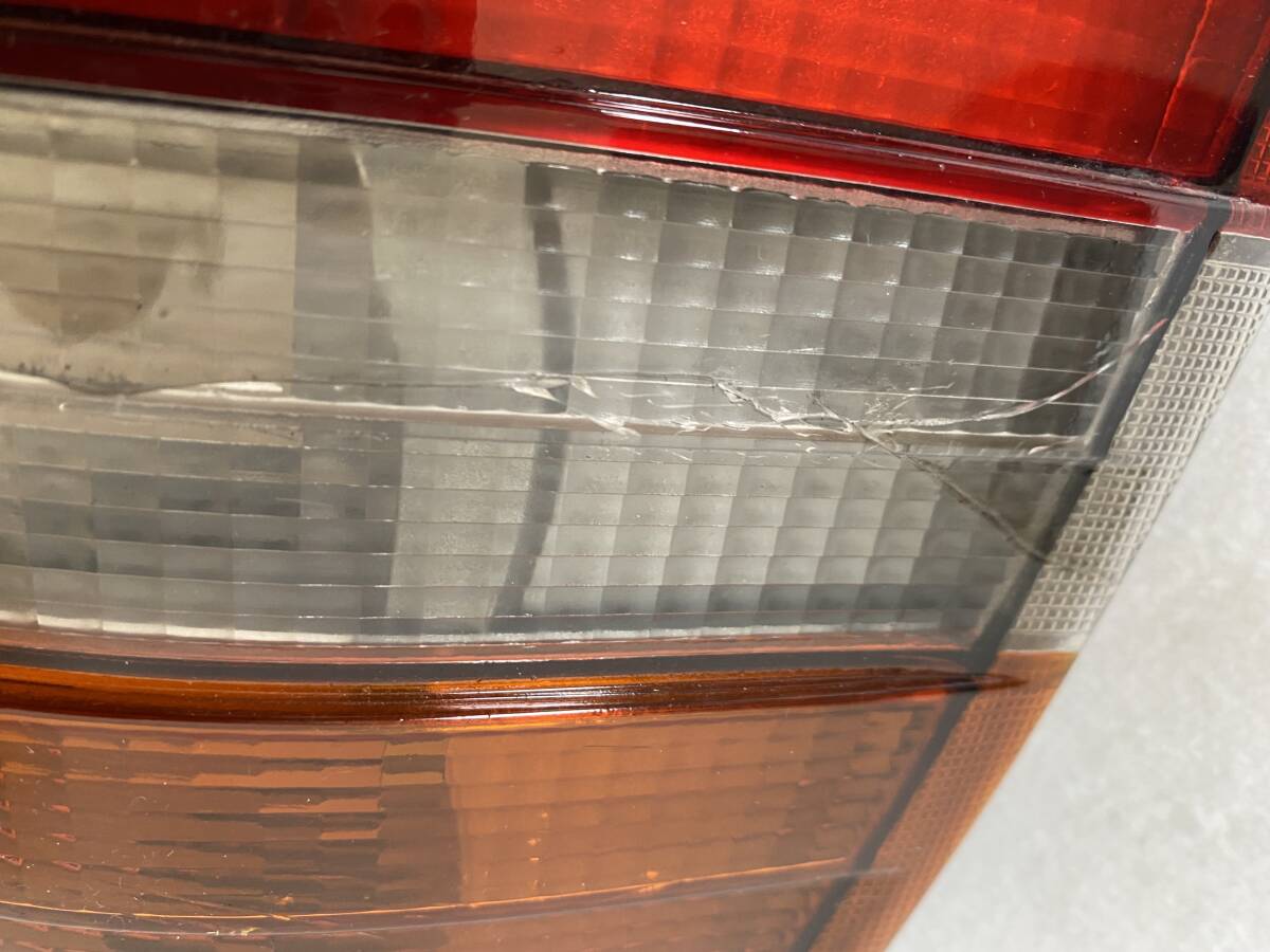 メルセデス・ベンツ W124 Eクラスワゴン 純正テールランプ メルセデス・ベンツ W124 Eクラスワゴン 純正テールランプ