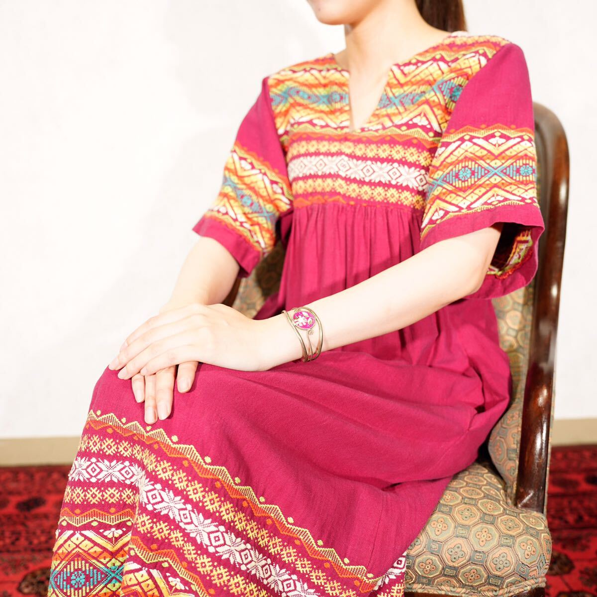 USA VINTAGE FLOWER STONE INLAY DESIGN BANGLEアメリカ古着お花ストーンインレイデザインバングル_画像7