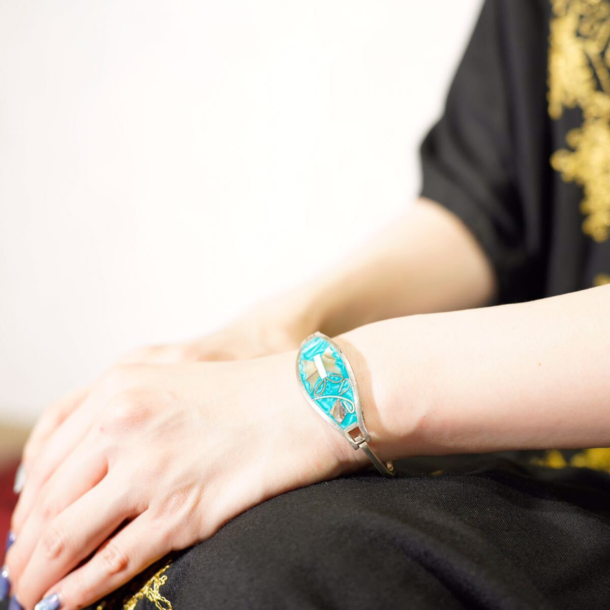 USA VINTAGE ALPACA MEXICO BUTTERFLY STONE INLAY DESIGN BANGLEアメリカ古着アルパカメキシコ蝶々ストーンインレイデザインバングル_画像8