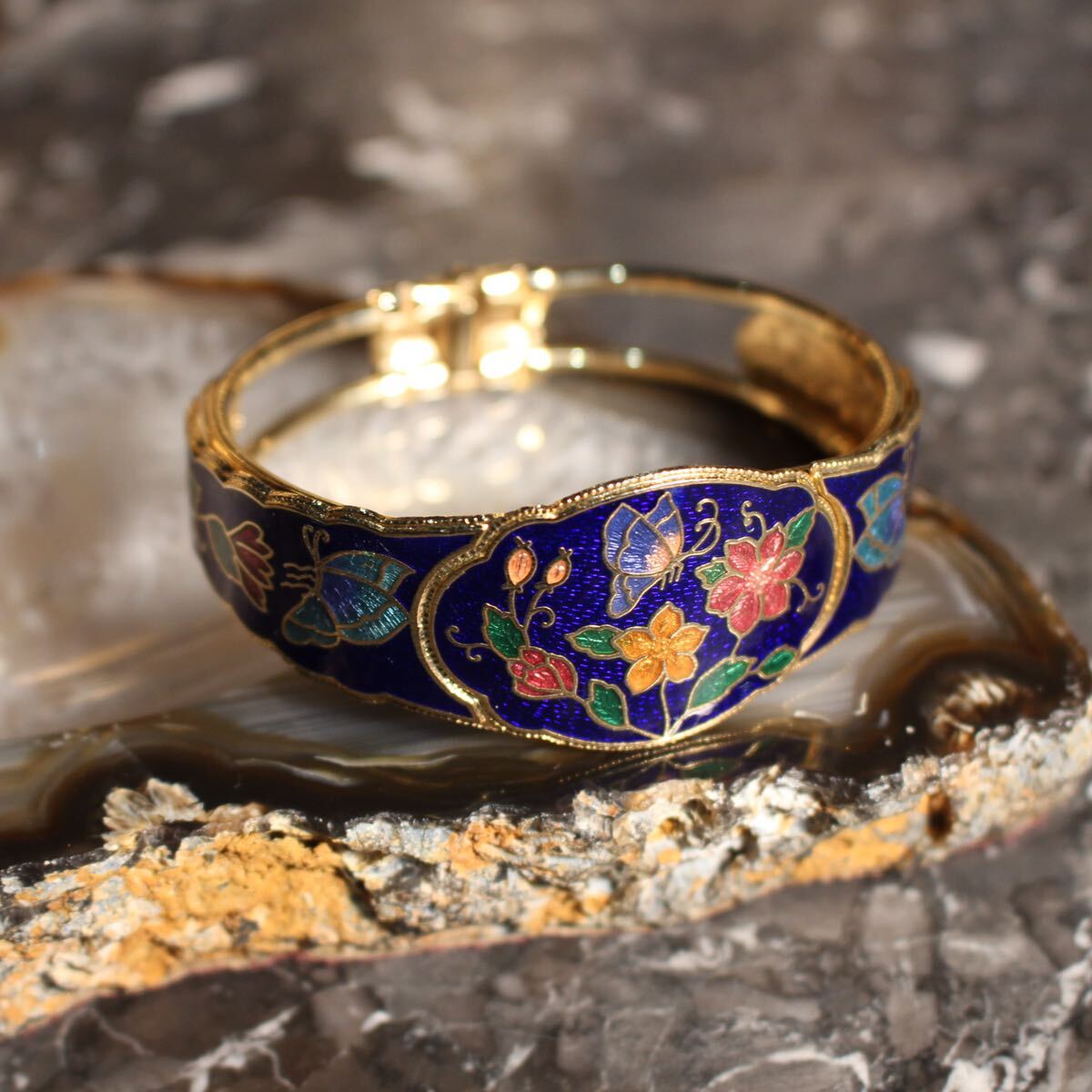 USA VINTAGE FLOWER DESIGN CLOISONNE METAL BANGLEアメリカ古着お花デザイン七宝焼きメタルバングル_画像1