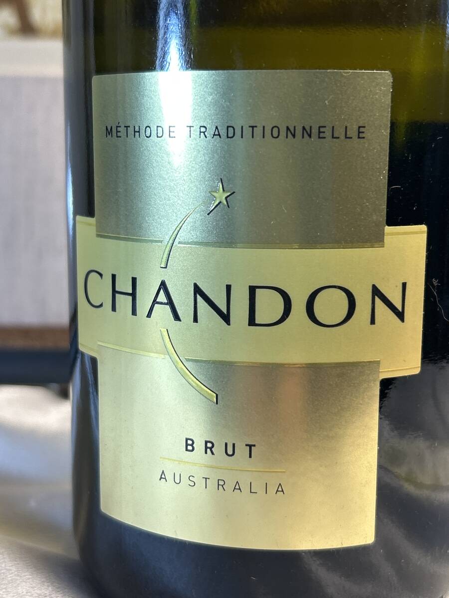 御祝い　優(yōu)勝　舊ラベル　正規(guī)品　HDM　伝統(tǒng)的制法で造られたオーストラリアを代表するスパークリングワイン シャンドン ブリュット 750ml